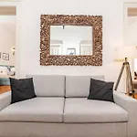 Spacious Two-Bedroom Apartment In Old Town