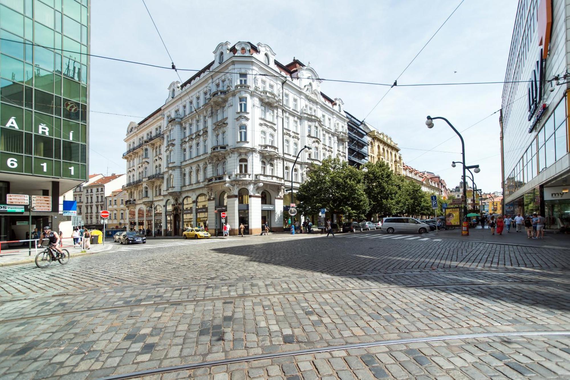 Spacious Two-bedroom In Old Town * Praga