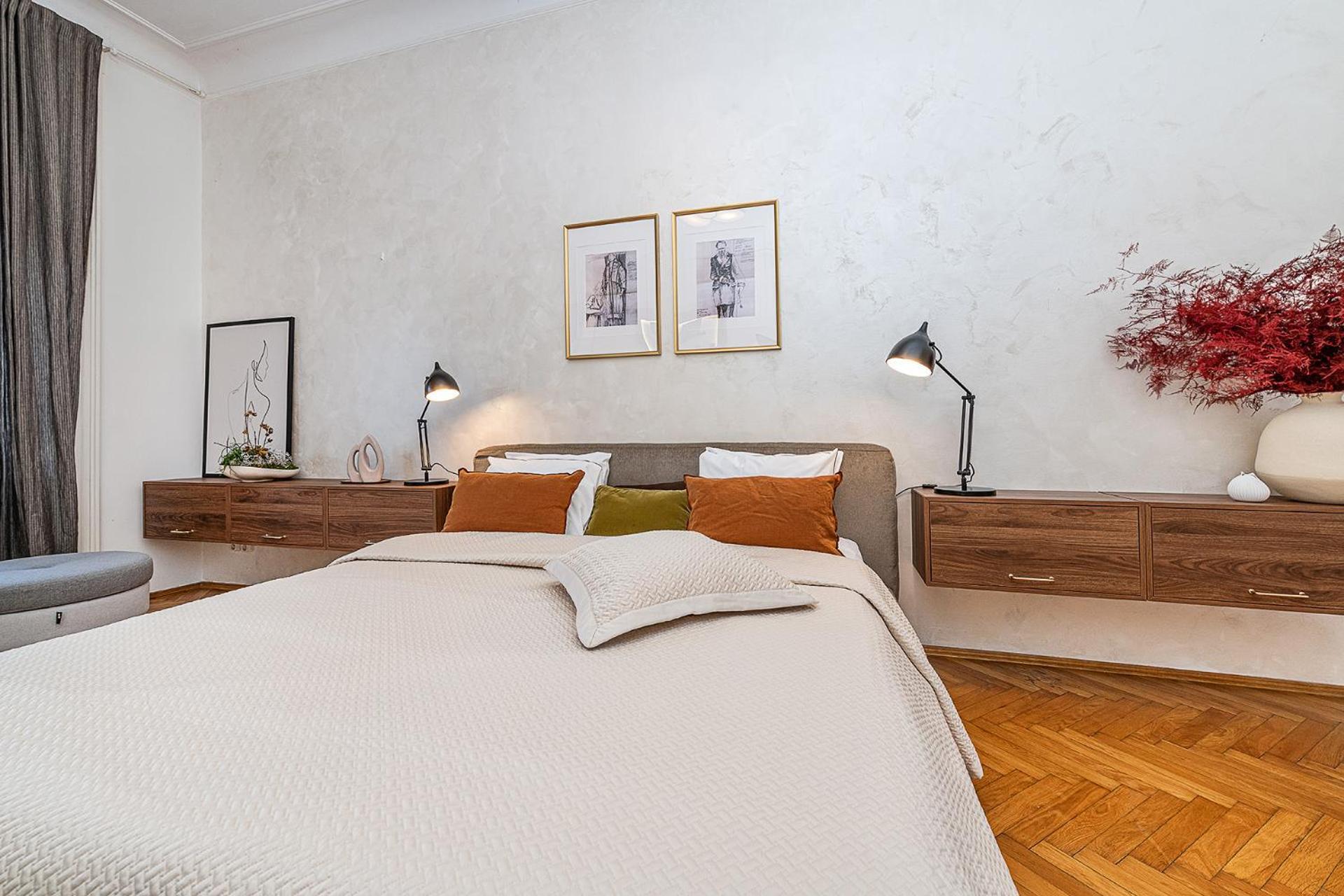 Appartamento Spacious Two-bedroom In Old Town Praga