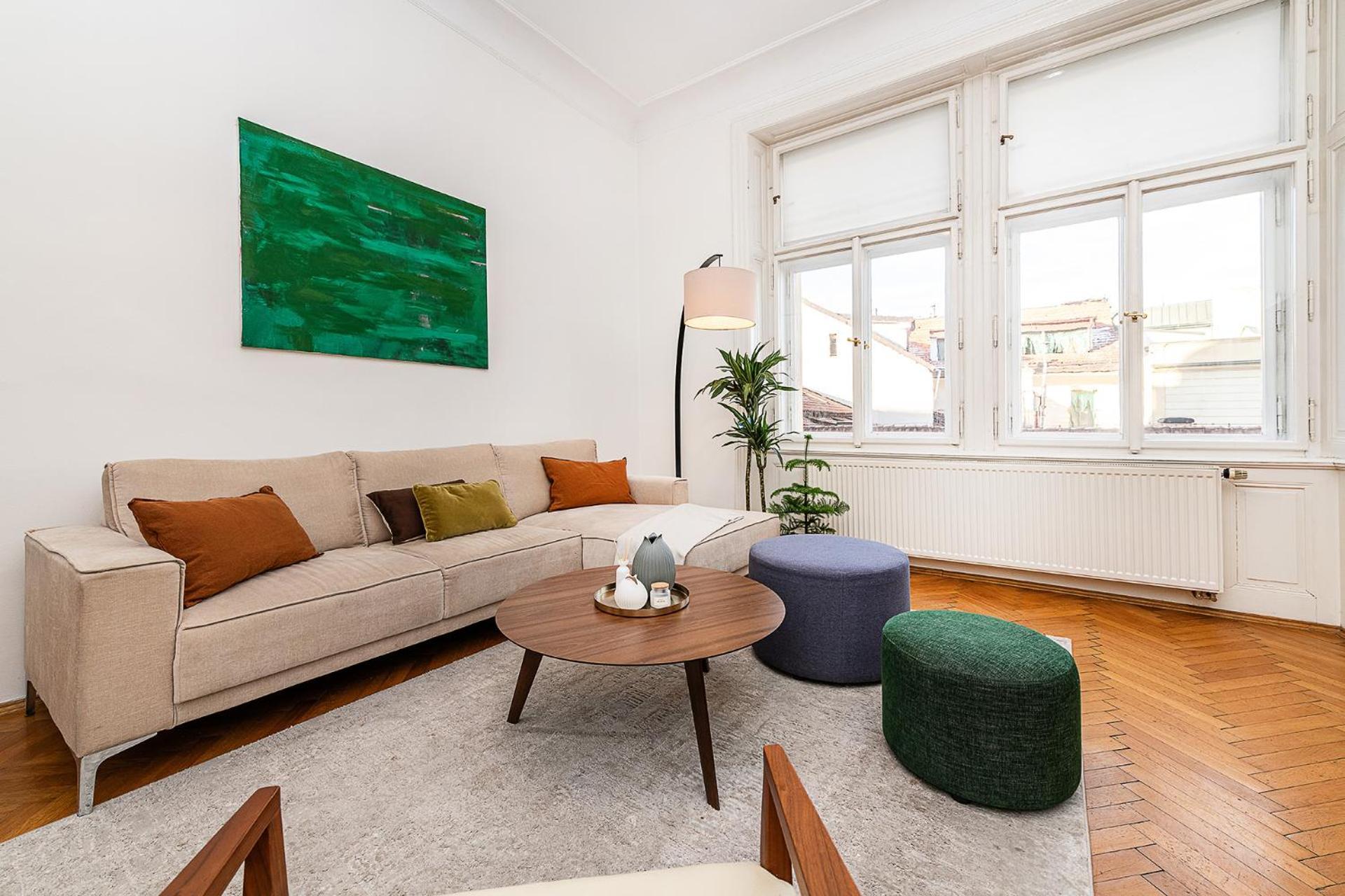 Appartamento Spacious Two-bedroom In Old Town Praga