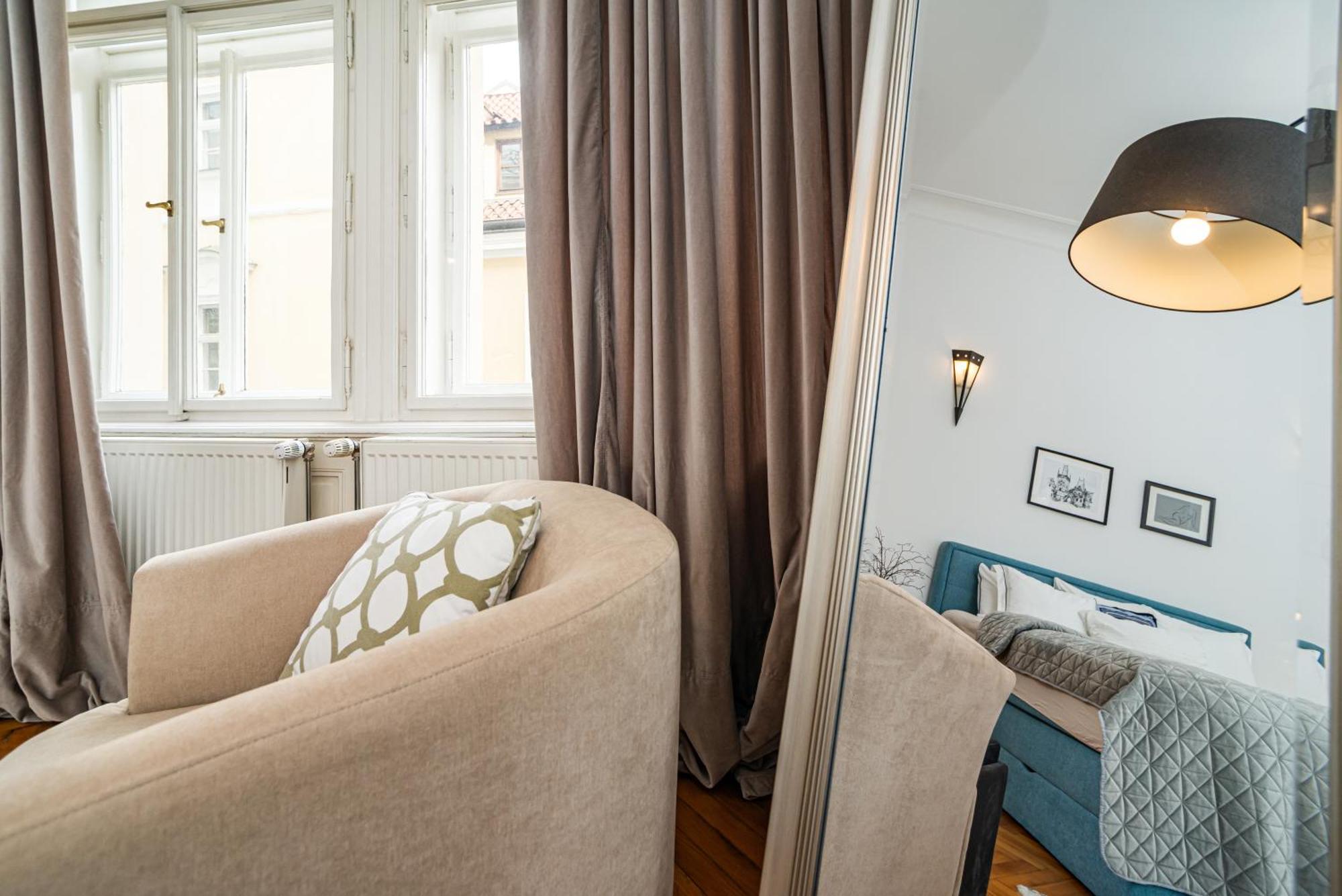 Spacious Two-bedroom In Old Town
